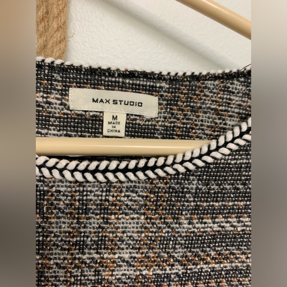 Max Studio Womens sweater - Picture 3 of 4